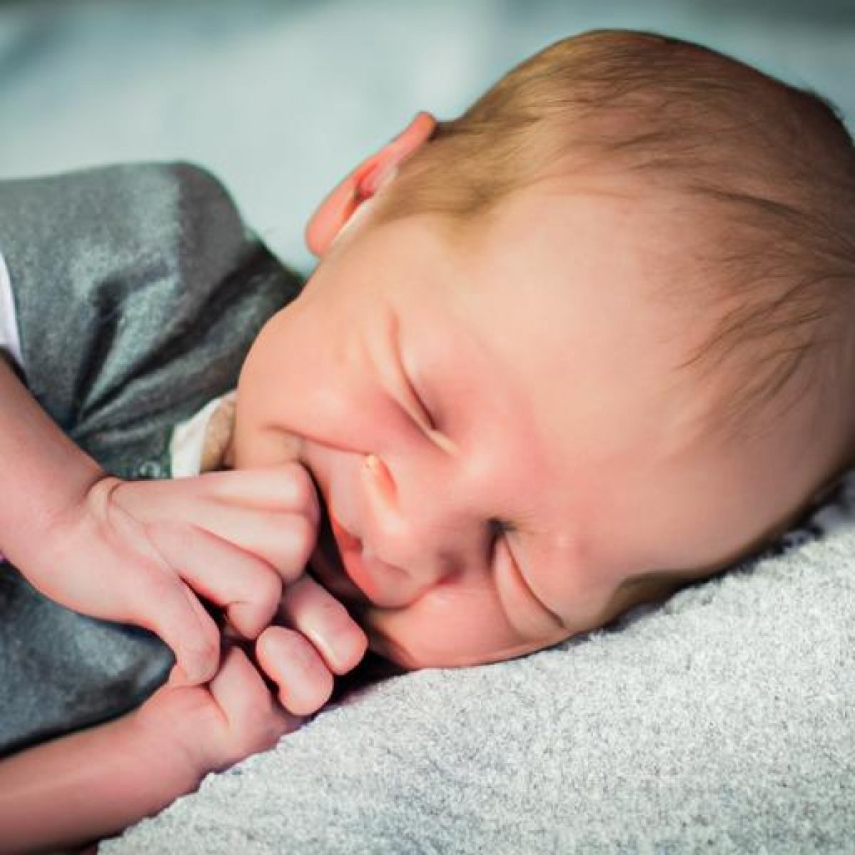 Bebés recién nacidos fotos reales